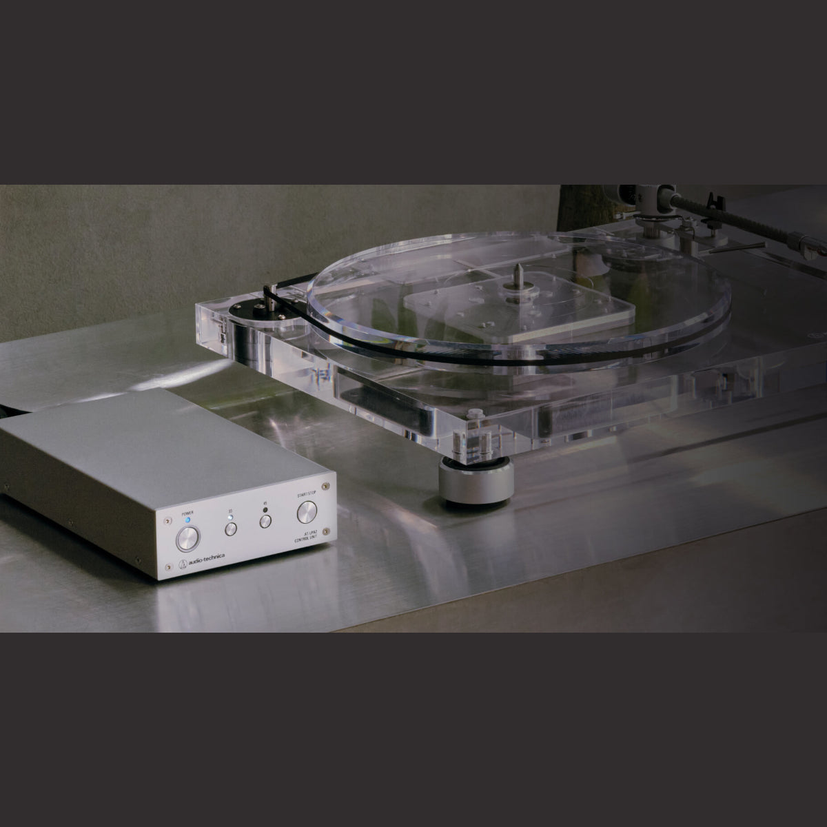 Audio Technica AT-LPA2 Fully Manual Belt-Drive Turntable