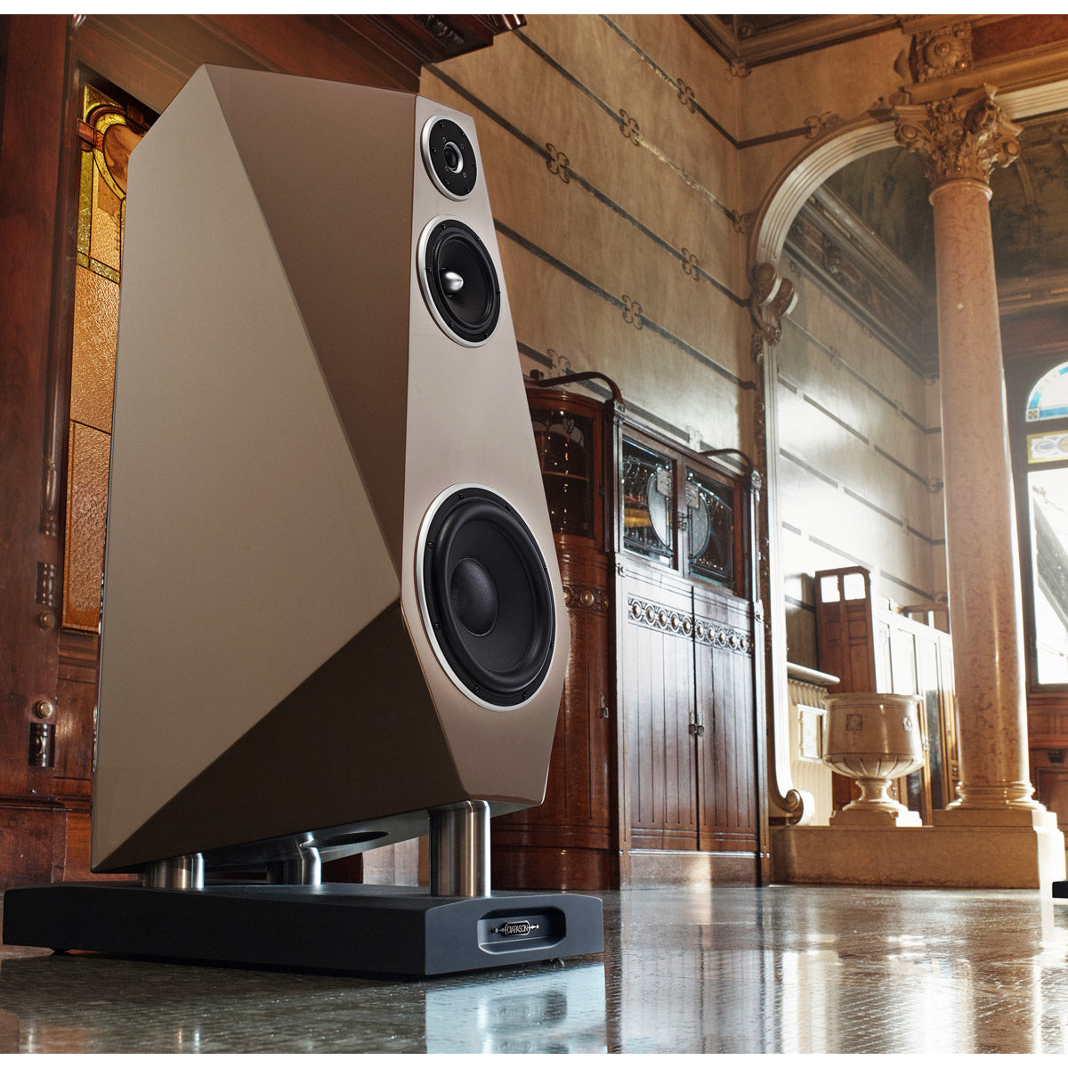 Diapason Dynamis Top End Floor Standing Speakers (Handmade in Italy)