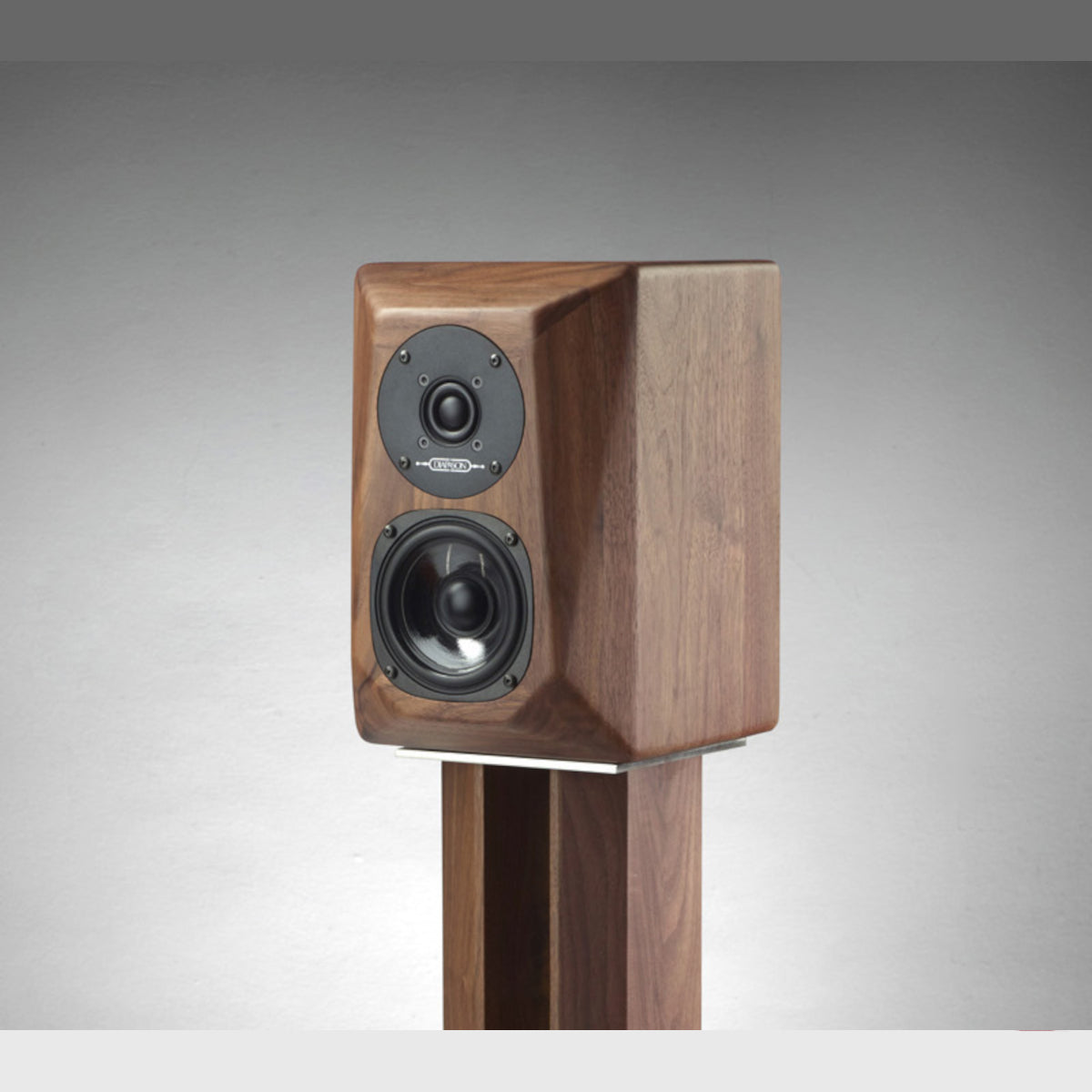 Diapason Karis III High-End Bookshelf Speakers (Handmade in Italy)