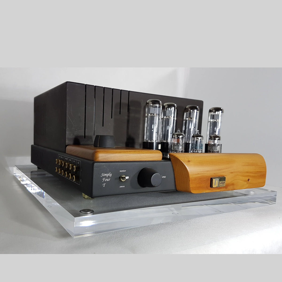 アンプ UNISON RESEARCH Simply Four Unison Research Simply Four T Tube Integrated Amplifier (Pre