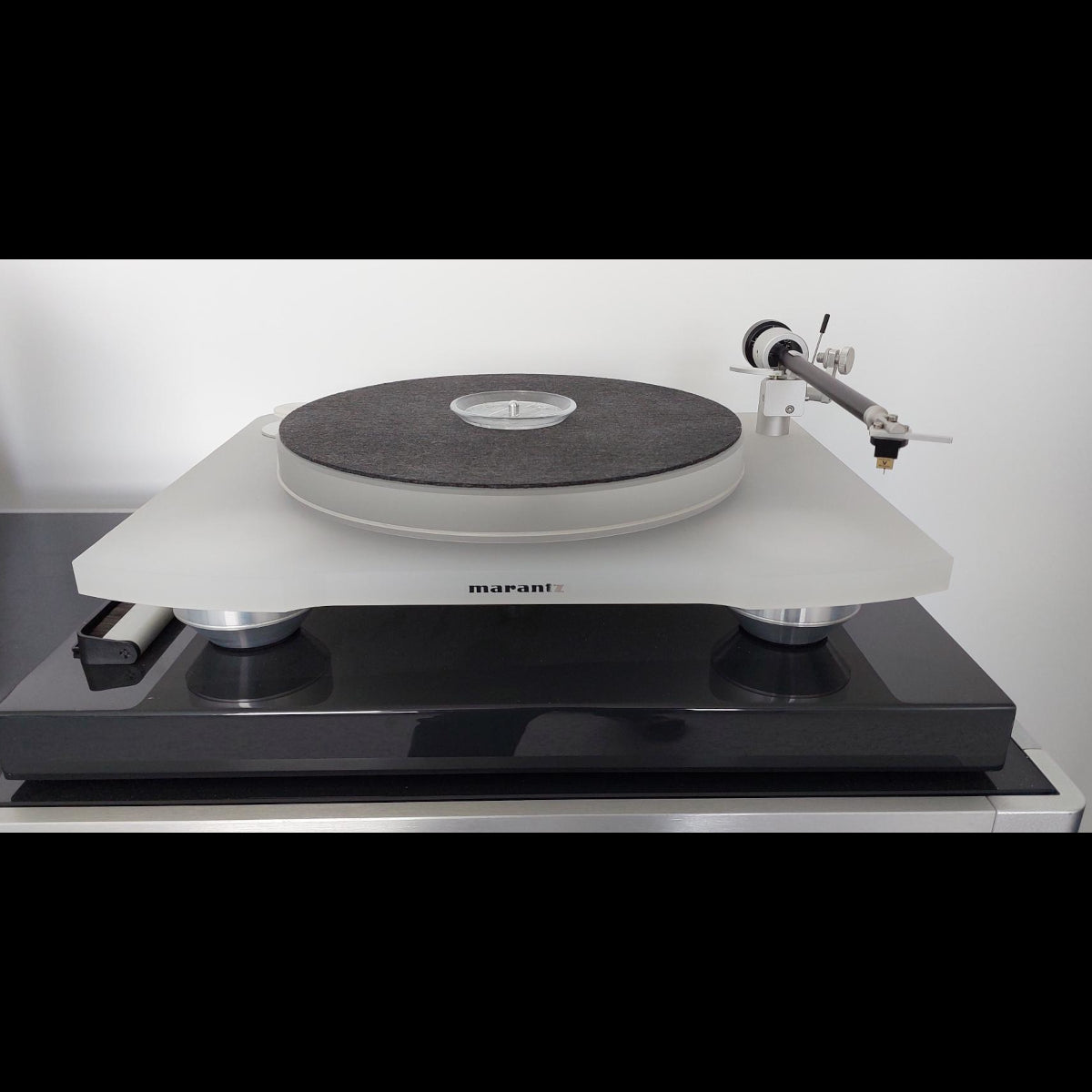 Clearaudio Marantz TT-15SA high-end turntable with Clearaudio Virtuoso MM cartridge (Pre-Owned)