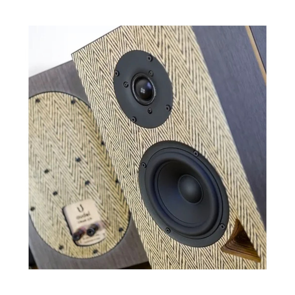 Audel U-Basik 5/8 Bookshelf Speakers (Made in Italy)
