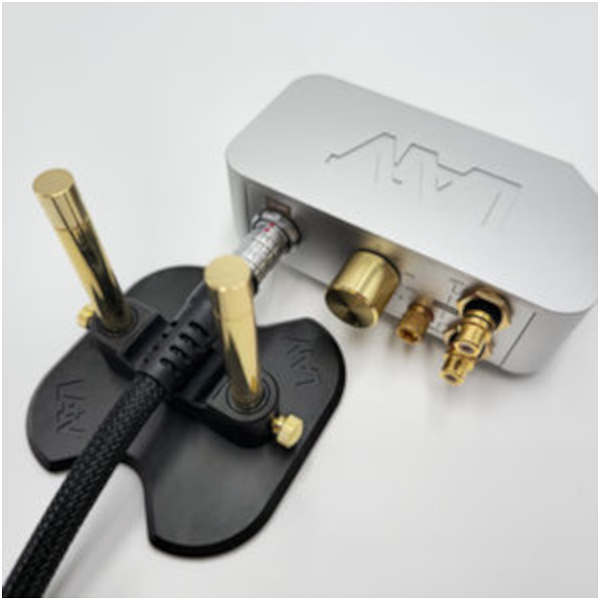 LAiV CLX Cable Lifter (Pre-Order)