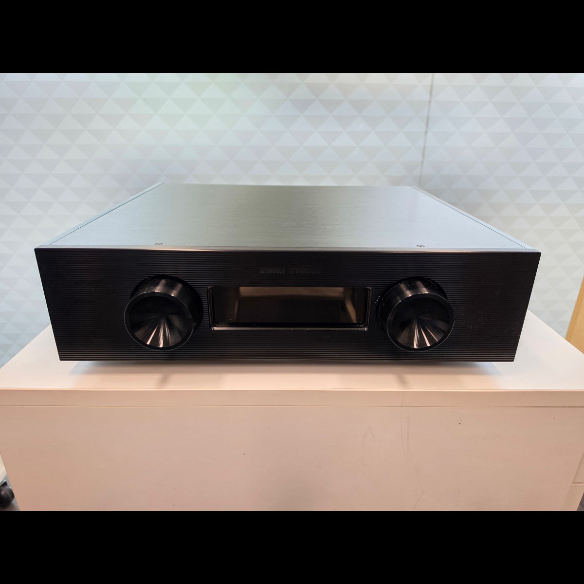Kinki Studio Ex-P27 12th Extreme Series Pre-Amplifier (Pre-Owned)