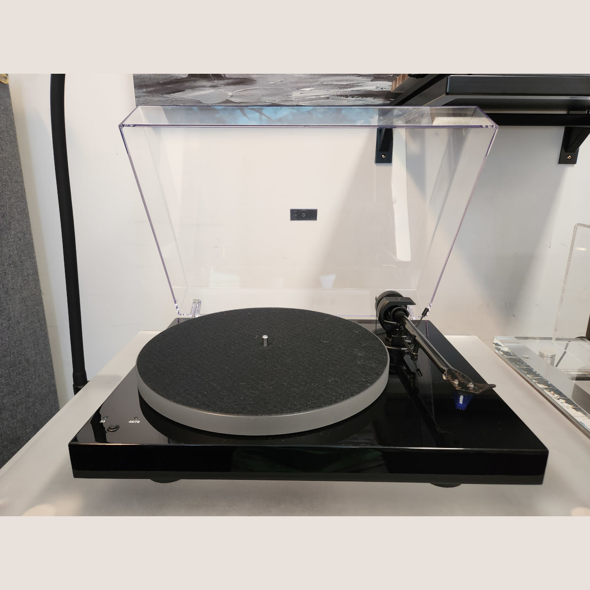 Pro-Ject X1 Turntable With Ortofon 2M Blue Cartridge - Gloss Black (Pre-Owned)