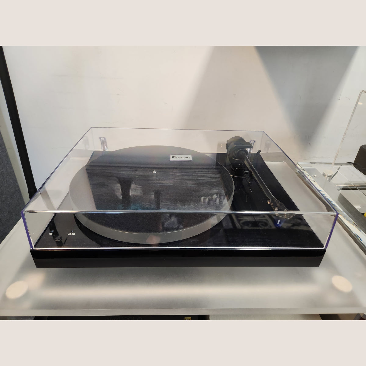 Pro-Ject X1 Turntable With Ortofon 2M Blue Cartridge - Gloss Black (Pre-Owned)