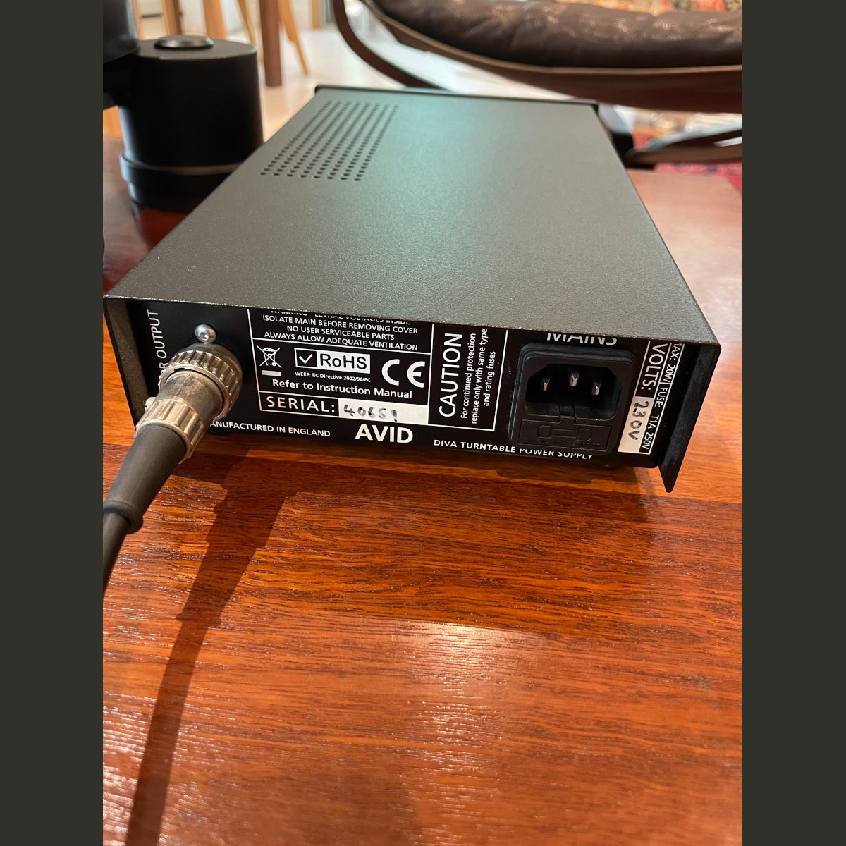 Avid Diva II SP turntable with SME tonearm (Pre-Owned)