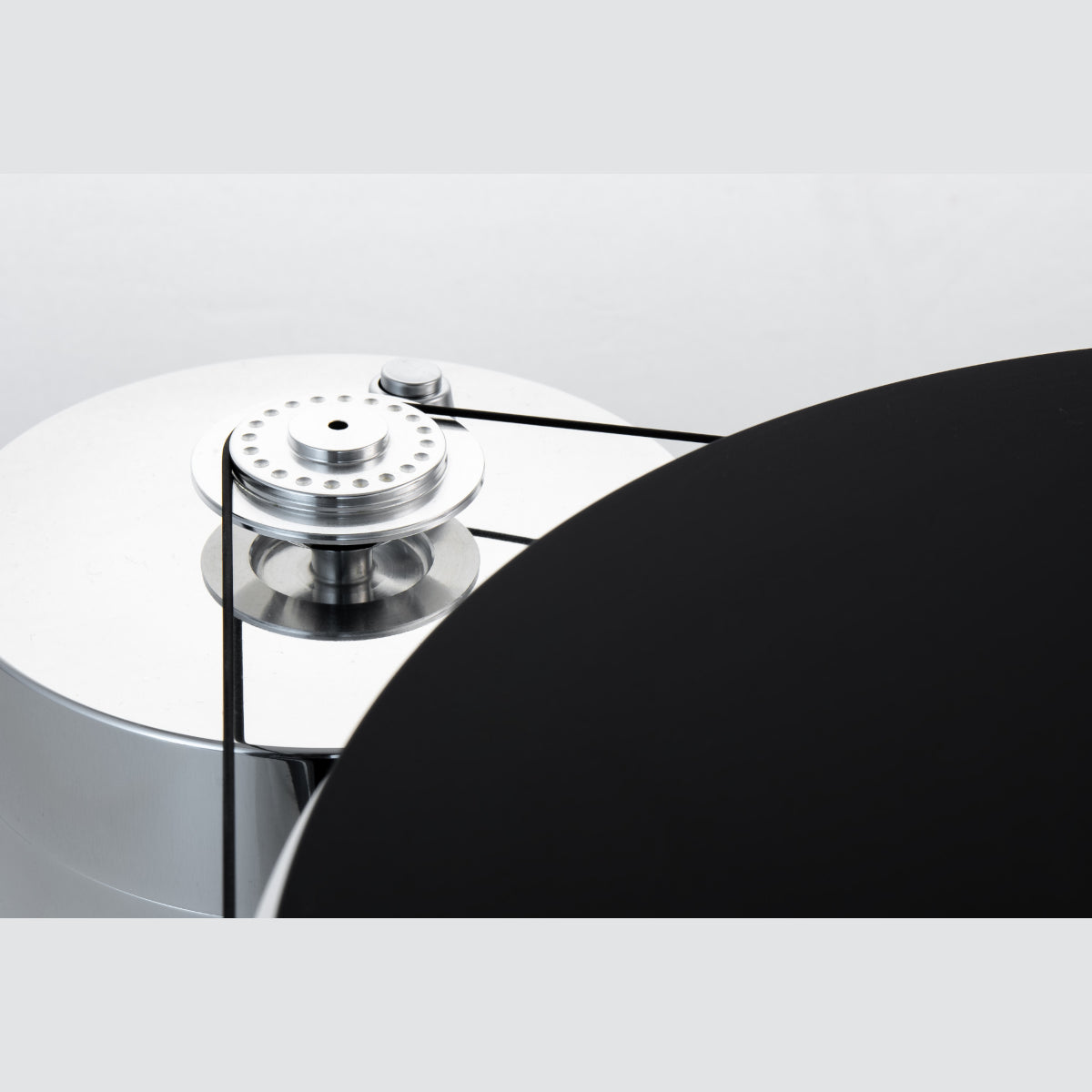 Transrotor ZET 1 Turntable (Complete with Tonearm, PSU and Cartridge)