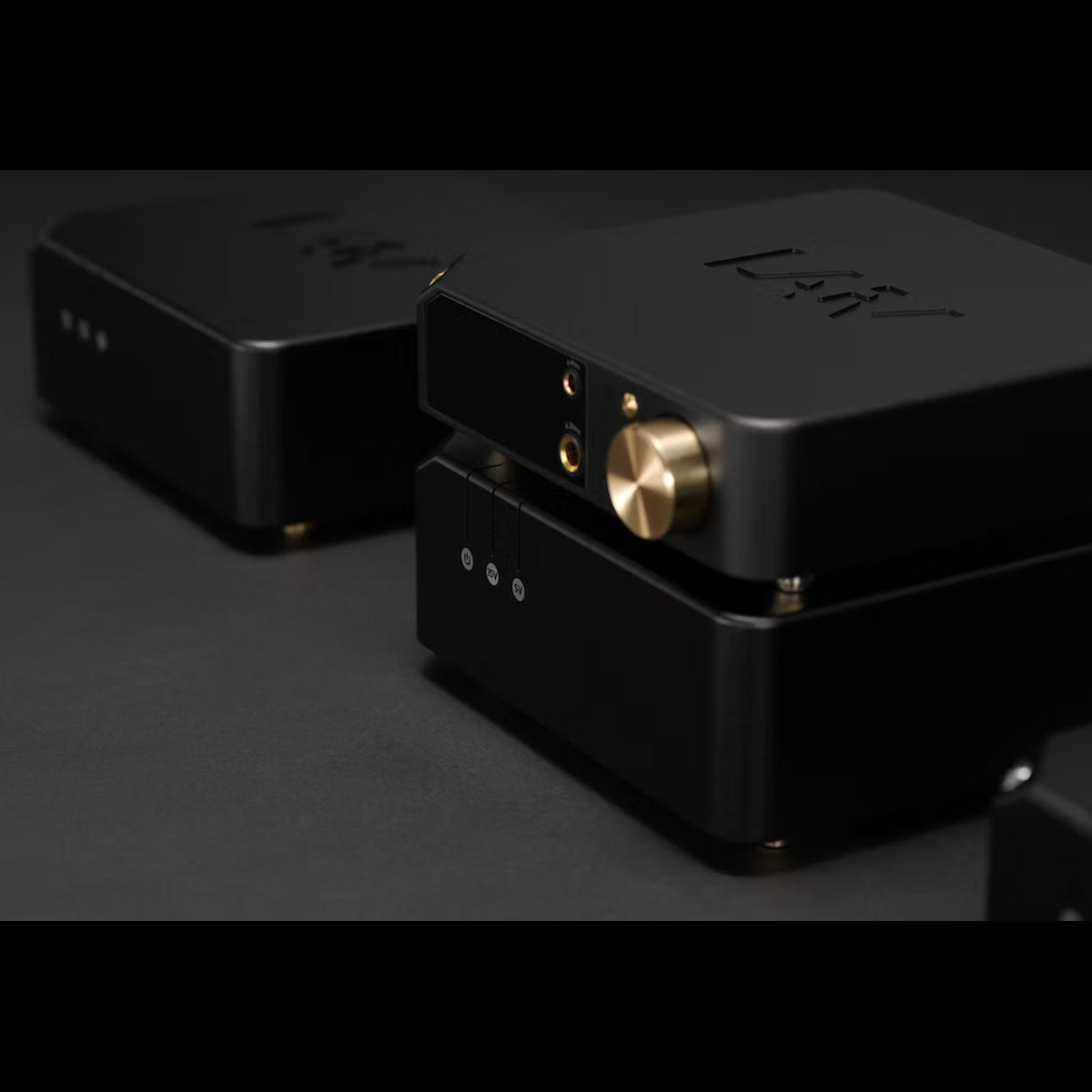 LAiV Crescendo BEAT Dual-output linear power supply (Pre-Order)